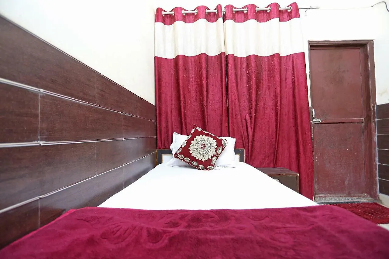 Ashiyana Guest House Varanasi